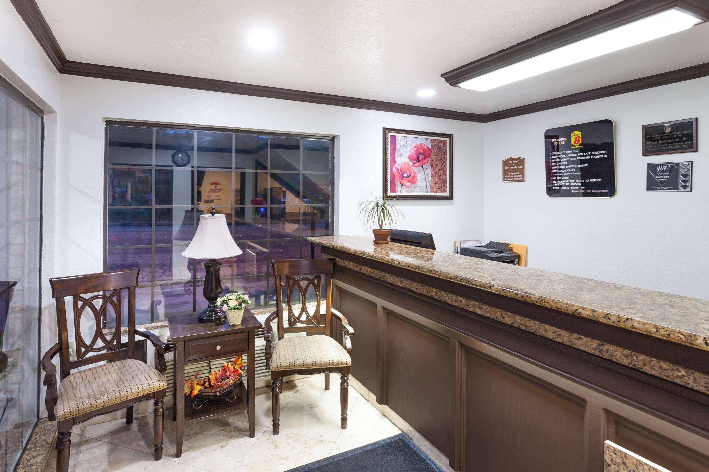 Super 8 By Wyndham Santa Clarita/Valencia Motel Ngoại thất bức ảnh