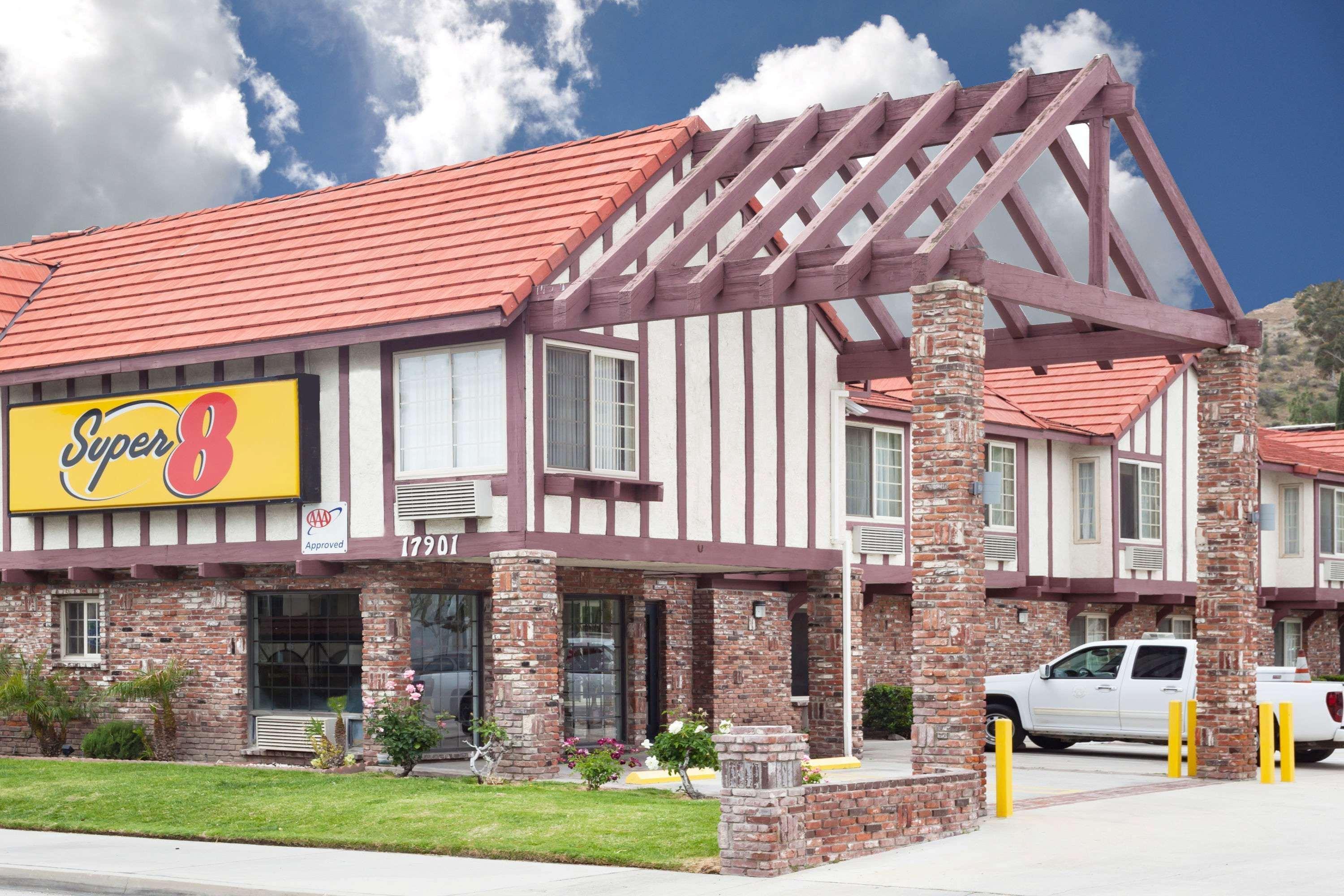 Super 8 By Wyndham Santa Clarita/Valencia Motel Ngoại thất bức ảnh